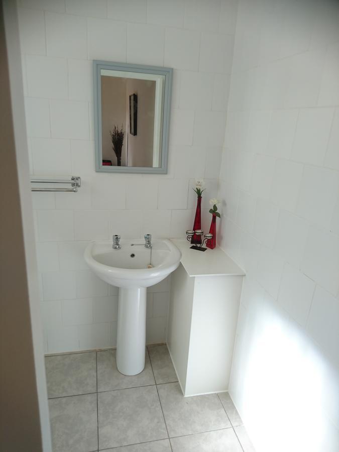 Chanelle Self Catering Bloemfontein Eksteriør bilde